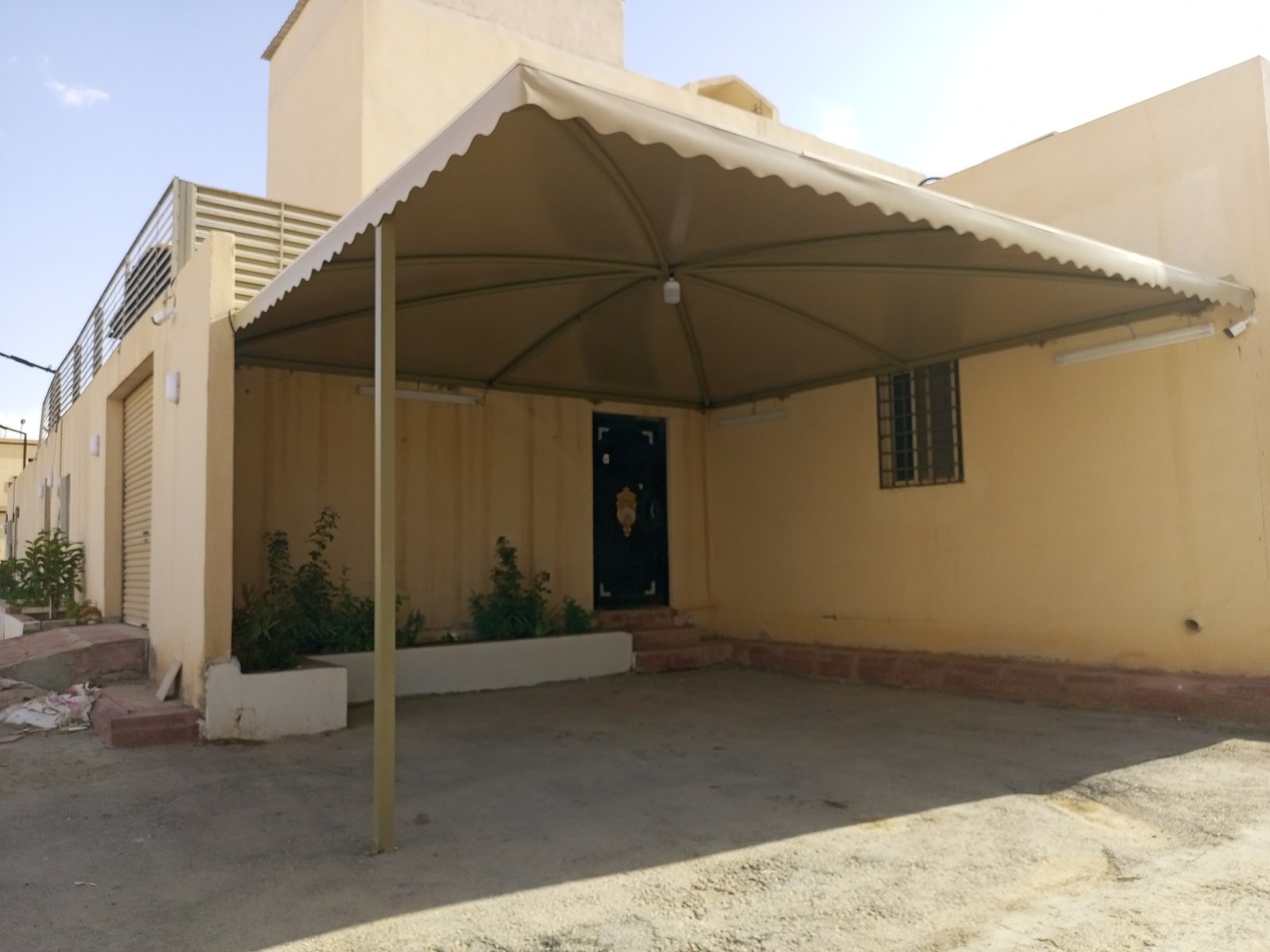 تركيب مظلات السيارات عالية الجودة. مظلات سيارات , مظلات جلسات خارجية , مظلات لكسان , مظلات مسابح