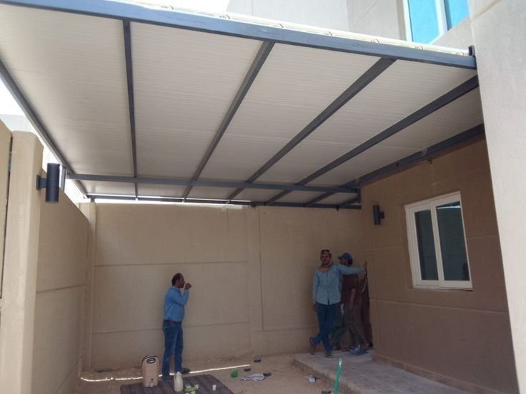 خبراء في تركيب ساندويش بانل