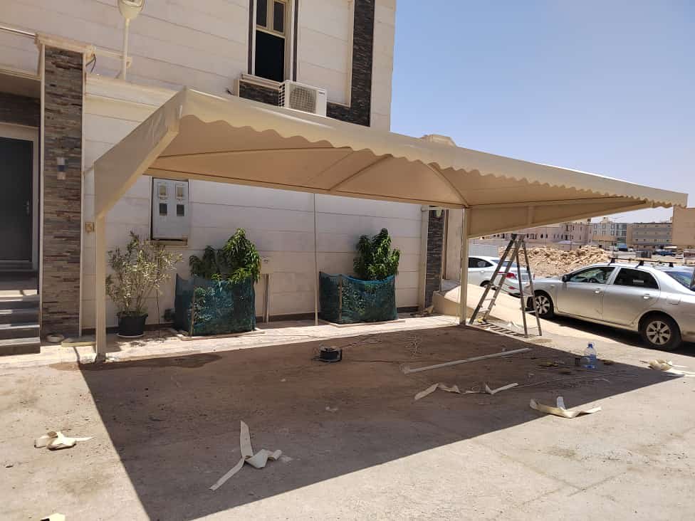 مظلات سيارات مودرن