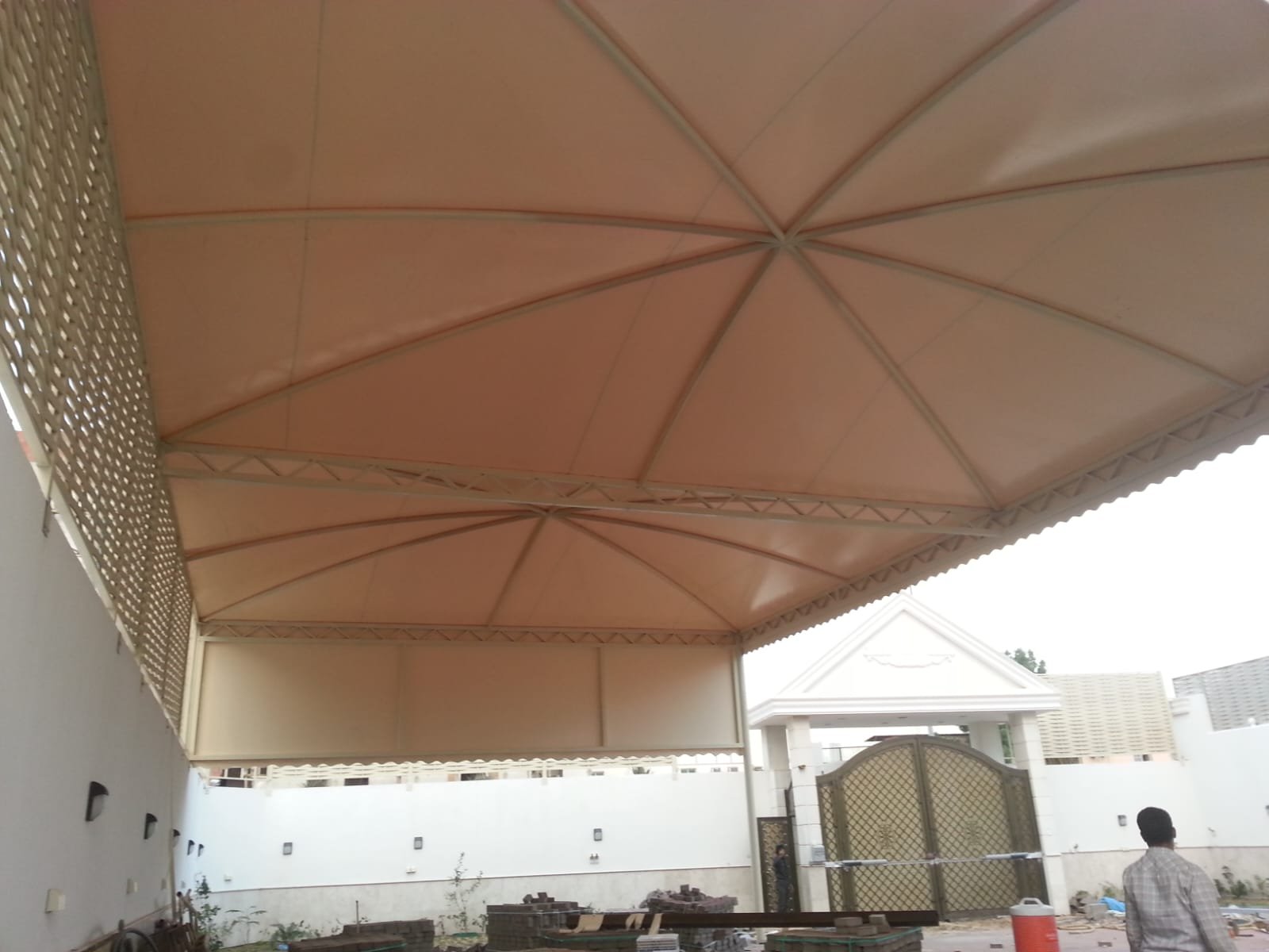 مظلات وسواتر الرياض  تركيب مظلات وسواتر باسعار تنافسية الرياض